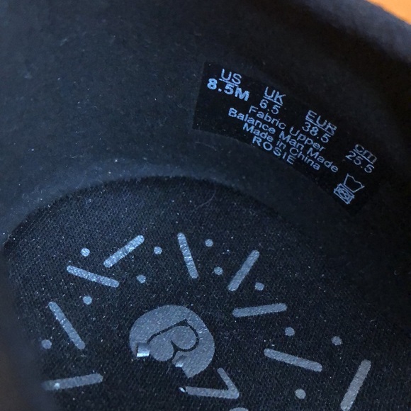 Bzees man made animal print slip on shoes size 8.5 - Picture 5 of 7